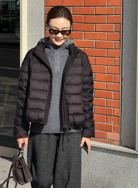 T井姐妹【鱼骨】设计感立领轻量级绗缝羽绒服YRF2510-A8518