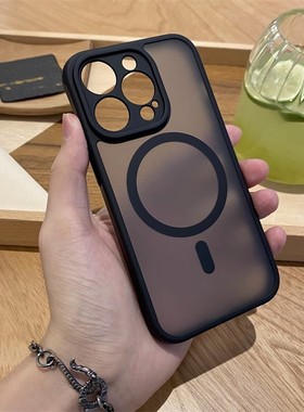 适用苹果17proMax新款手机壳iPhoneAir磁吸17pro个性简约16黑色15超薄防摔14相机按键13时尚12软壳全包保护套