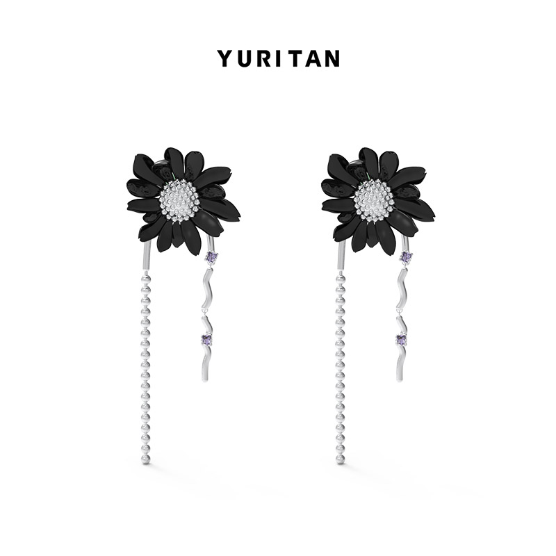 yuritan甜酷风小雏菊镀金耳环