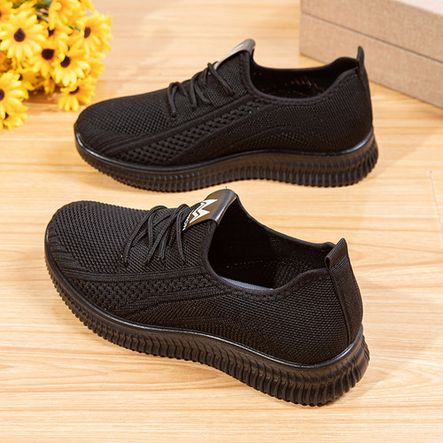 纯黑工作鞋女运动轻便