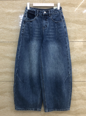 欧洲站56310斜边褶皱宽松显瘦弯刀裤脚毛边春装薄款牛仔裤女新款