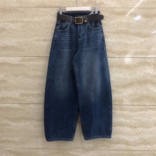 欧洲站弯刀阔腿宽松设计感裤脚褶皱大版显瘦加绒牛仔裤女冬季新款