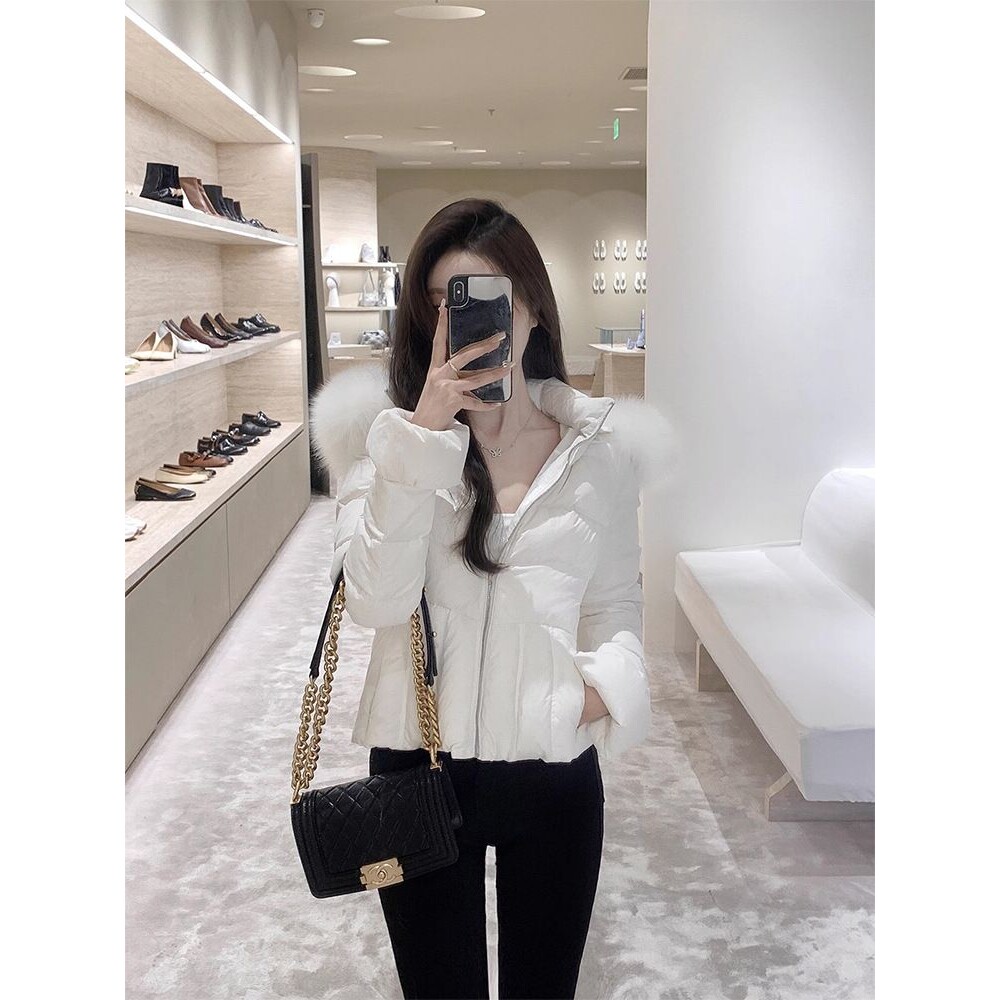 狐狸毛领奶白鸭绒羽绒服女冬修身保暖短款收腰轻薄羽绒外套小个子