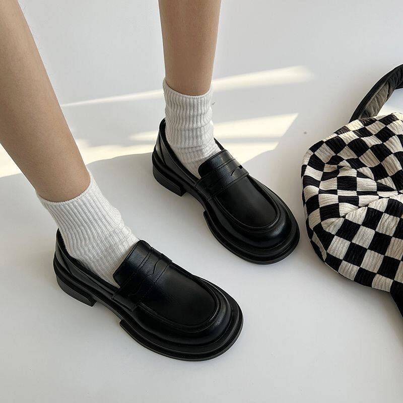 英伦风黑色小皮鞋女秋季新款百搭日系jk制服平底单鞋乐福鞋