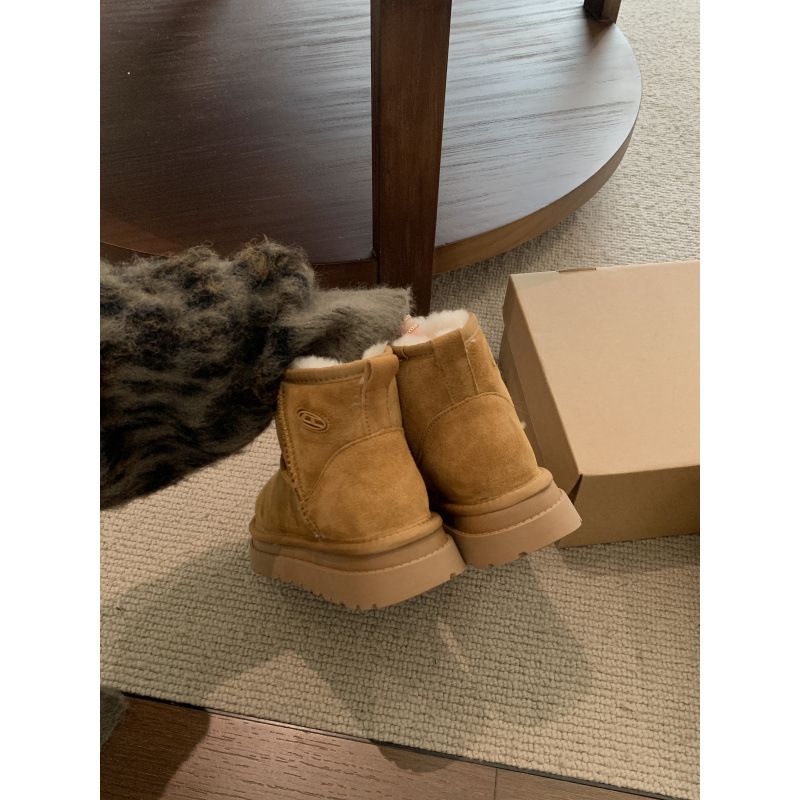 年秋冬季新款时尚百搭雪地靴女短筒加绒加厚保暖防滑厚底面包