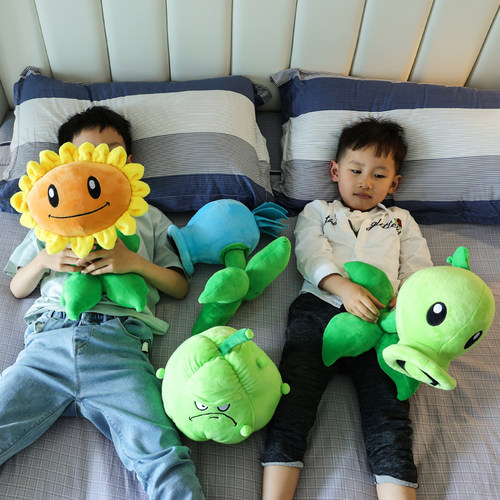 植物大战毛绒玩具公仔