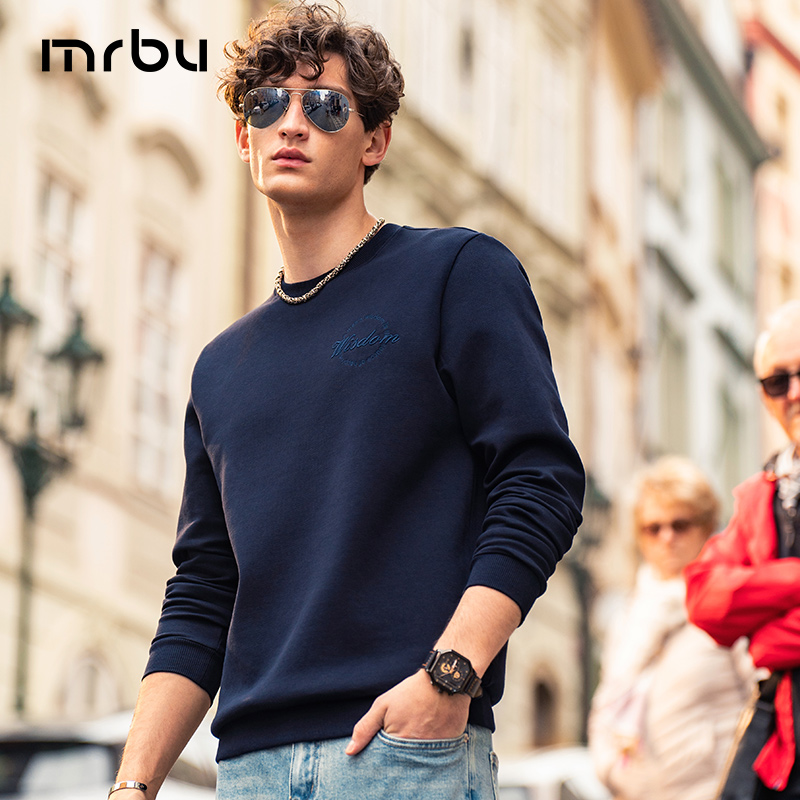 布先生圆领卫衣男款长袖上衣