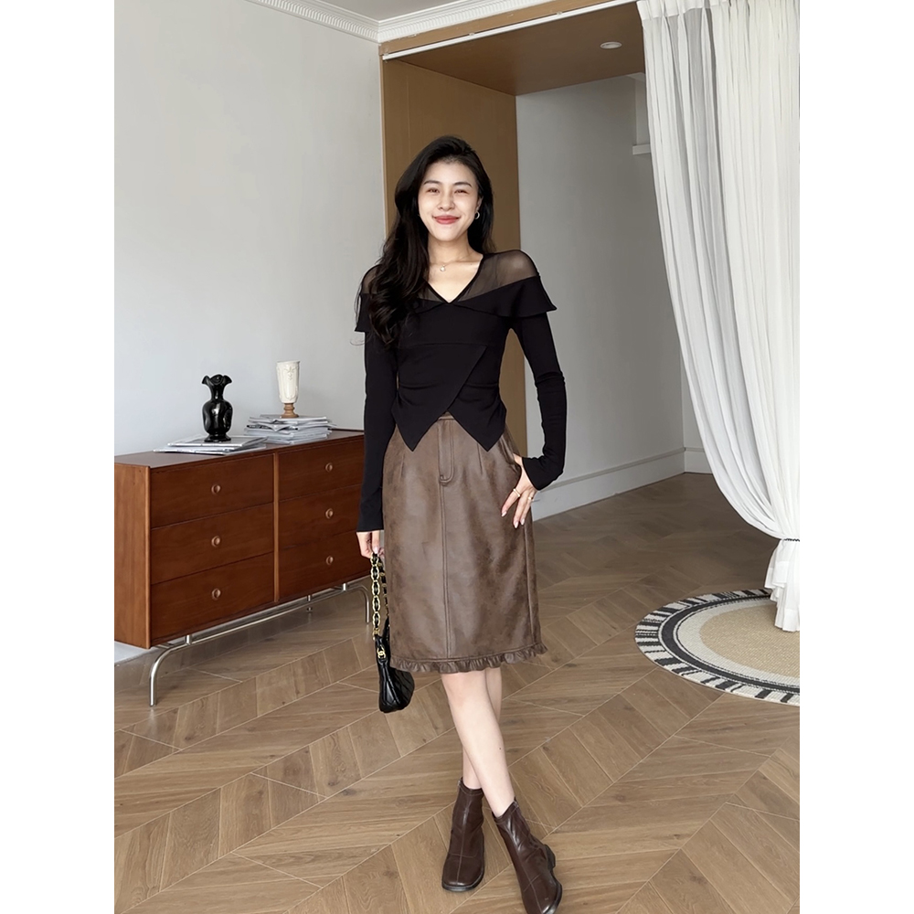 张阿星【苏黎秋日】网纱拼接V领百搭上衣