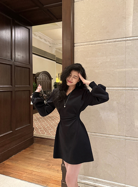 张阿星【夜梦巴黎】黑色V领收腰极简掐腰高级感泡泡袖显瘦连衣裙