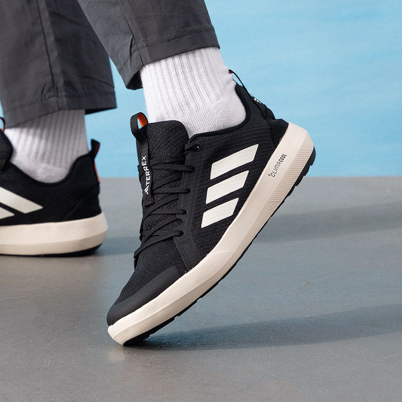 Adidas阿迪达斯溯溪鞋男鞋户外训练轻便休闲鞋低帮透气运动鞋