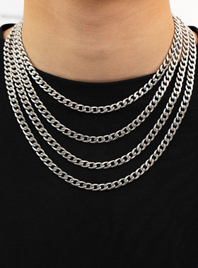 钛钢项链轻奢小众女款潮流高级感锁骨链嘻哈风男士颈链百搭配饰