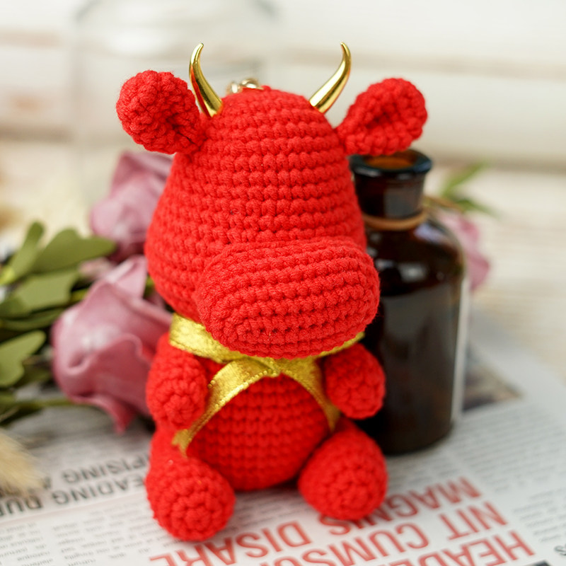 菲菲姐家 牛气冲天自制小牛挂件钩针毛线编织手工diy玩偶材料包