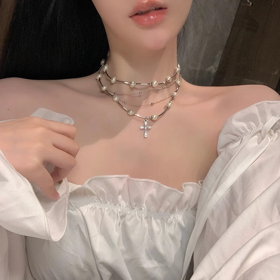 甜酷风多层珍珠叠戴项链女小众十字架吊坠冷淡风高级感锁骨链配饰