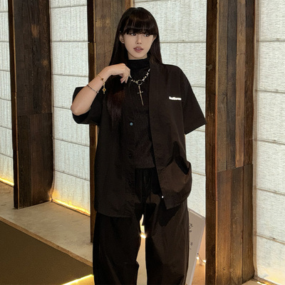 绿松石黑色复古短袖衬衫