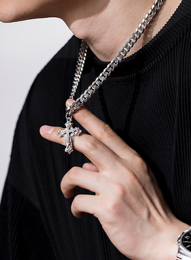 项链男潮嘻哈欧美古巴链十字架吊坠高级感小众配饰钛钢不掉色锁骨