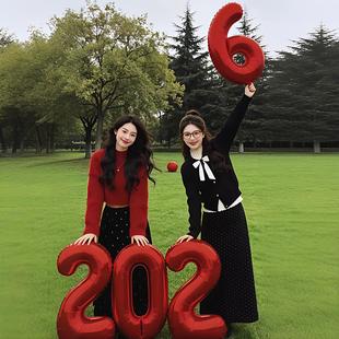 2026数字气球红色新年拍摄道具跨年出片氛围户外场景布置装饰道具