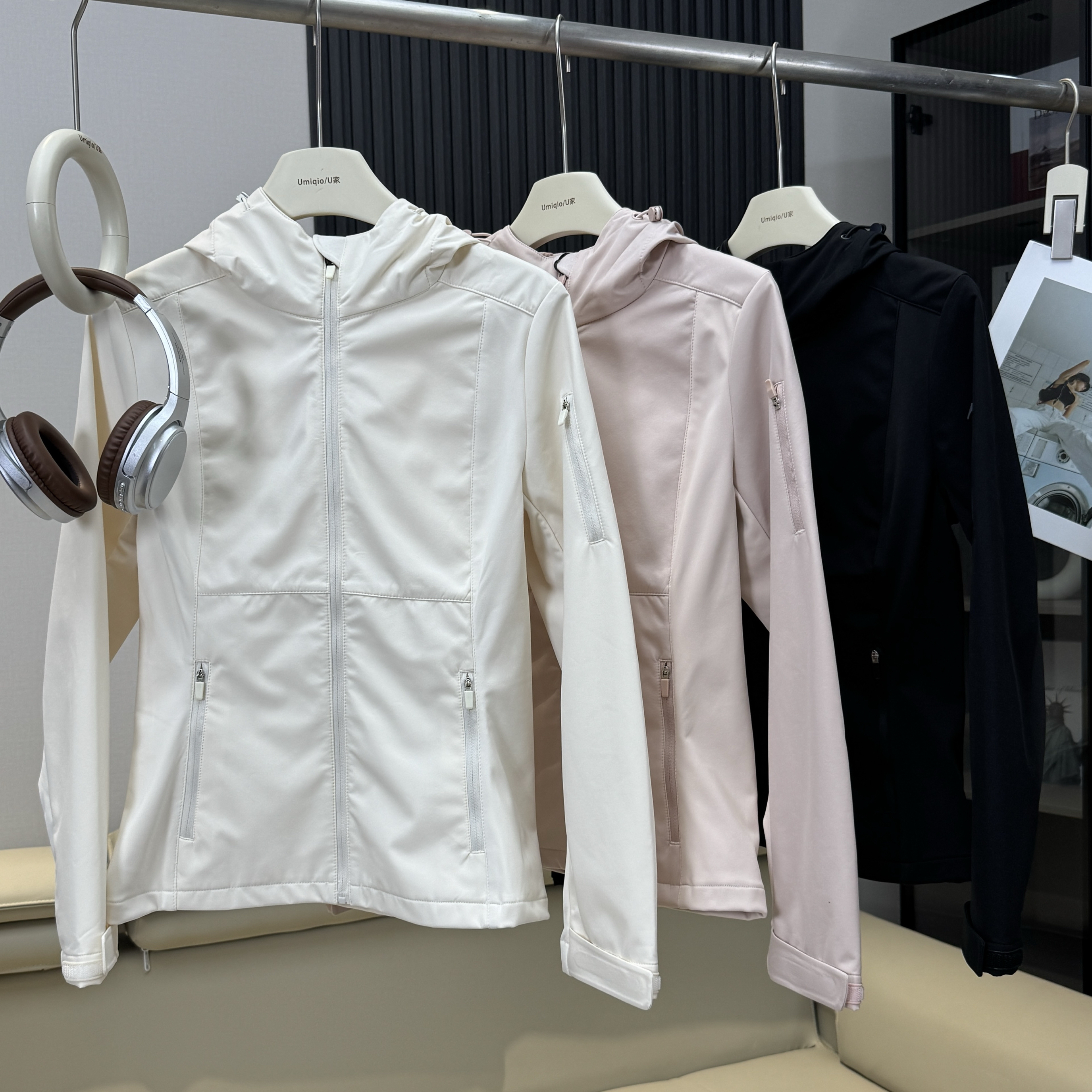 棵米ai蕉家！户外山系软壳冲锋衣外套收腰防风防水徒步骑行登山服