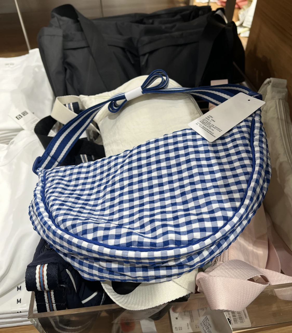 包邮～日单Uの99+挎包饺子包腋下包单肩包轻便可调节男女潮476379