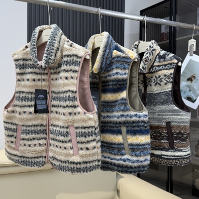 户外山系复古费尔岛羊羔毛双面穿马甲立领摇粒绒保暖背心外套女
