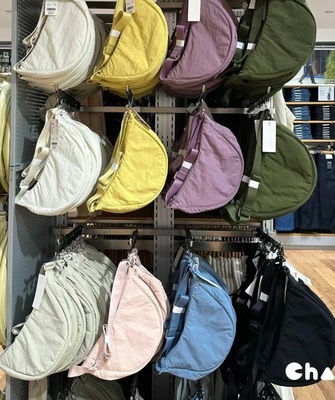 马卡龙色～99+挎包饺子包腋下包单肩包斜跨包轻便可调节男女潮