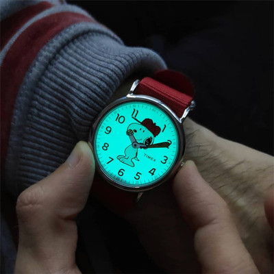 天美时史努比联名手表
