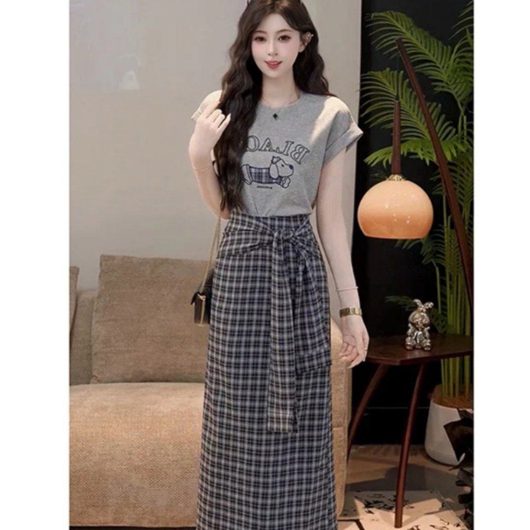 实拍中~大码圆领酥梨涡卡通小狗字母T恤+格子半身裙两件套女,女装/女士精品,大码套装,淘宝优惠券,粉丝福利购,淘宝优惠卷