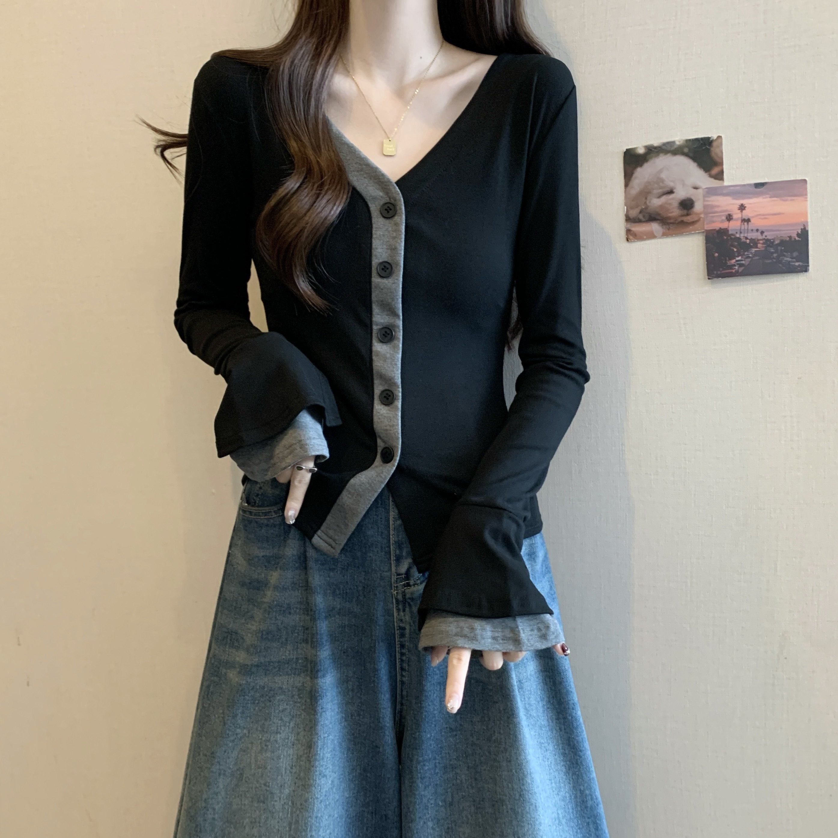 实拍大码V领撞色喇叭袖长袖T恤女秋修身内搭设计感上衣1827,女装/女士精品,大码内搭,淘宝优惠券,粉丝福利购,淘宝优惠卷