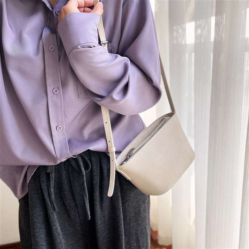 真皮迷你水桶包女2025新款简约轻便单肩包头层牛皮斜挎小包手机包