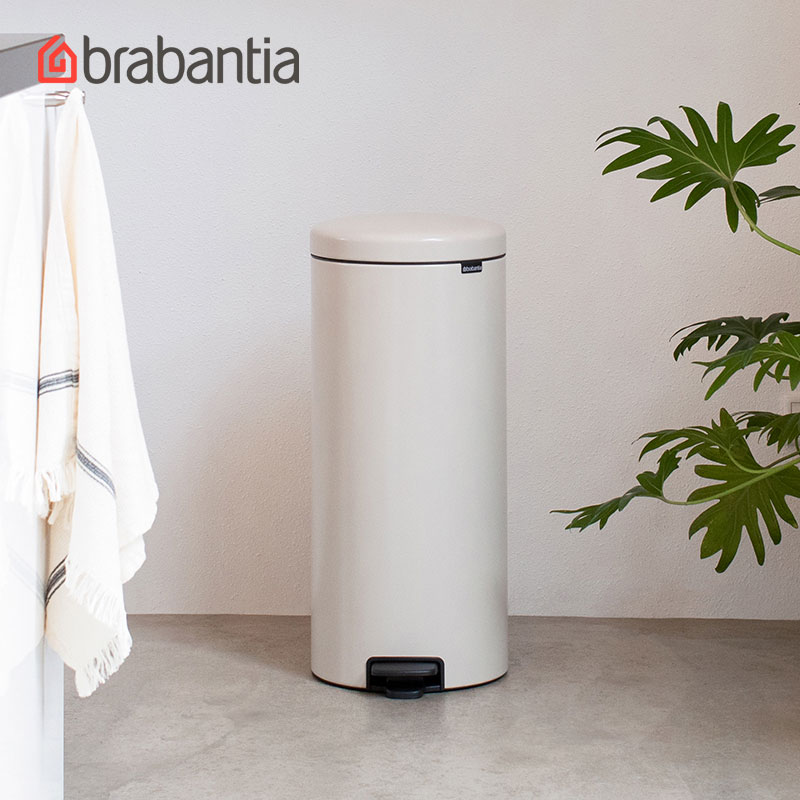 brabantia脚踏式垃圾桶30L