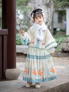 浅色新款女童汉服冬款中国风古装儿童唐装加厚过年拜年服加绒套装