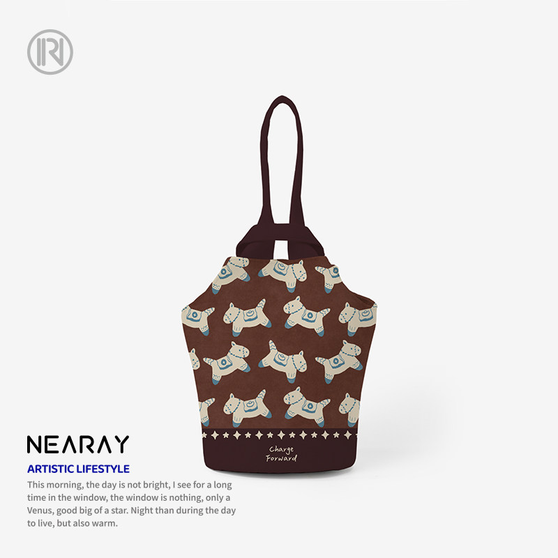 新款原创可爱小马印花帆布包咖色复古风手拎包马年百搭遛弯包AC81