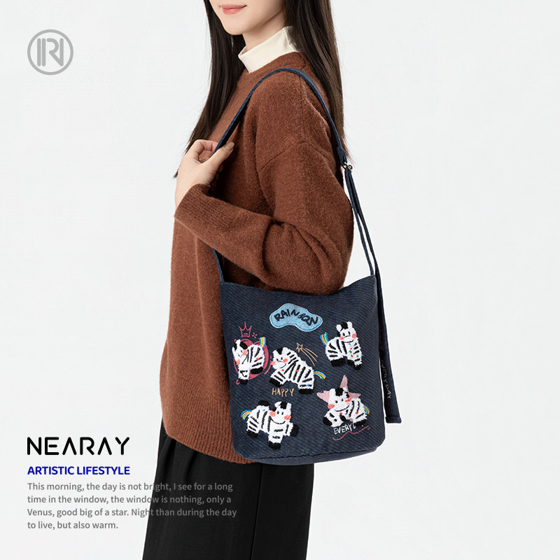 尼睿原创童趣斑马牛仔印花单肩包小众设计感水桶包大容量百搭Z101,箱包皮具/热销女包/男包,通用款女包,淘宝优惠券,粉丝福利购,淘宝优惠卷