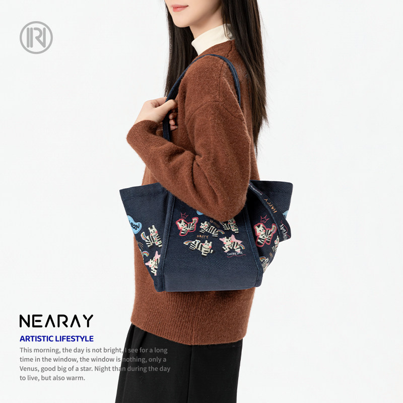 尼睿新款马上幸运牛仔细肩带元宝包小众斜挎单肩包女复古时尚Z101