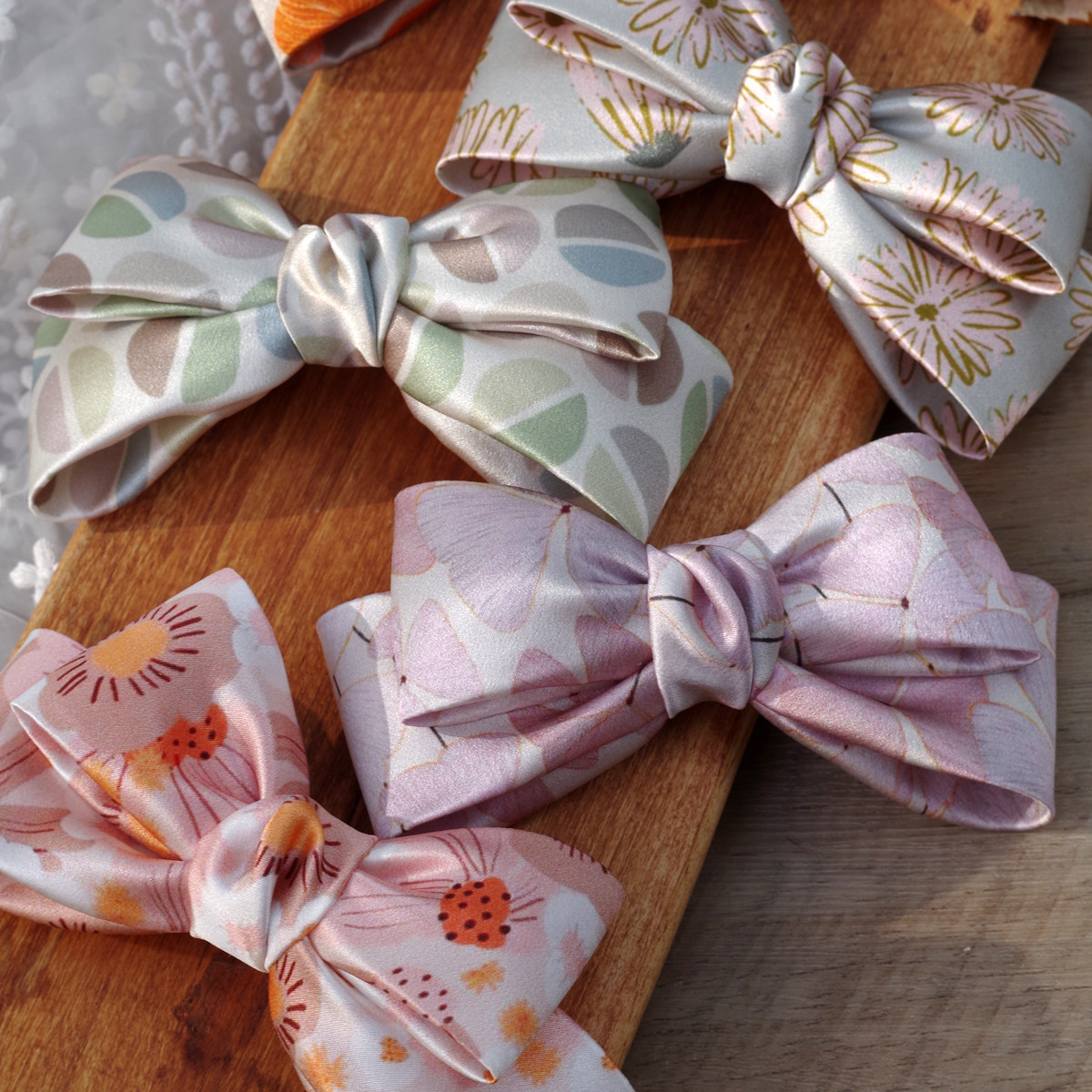 福2呆22姆米重磅桑蚕真丝发夹高级感立体蝴蝶结顺滑养发高定发饰