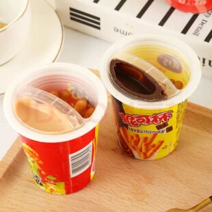真巧妮可杯手指饼干条星球杯巧克力酱草莓酱美味儿童小吃休闲零食