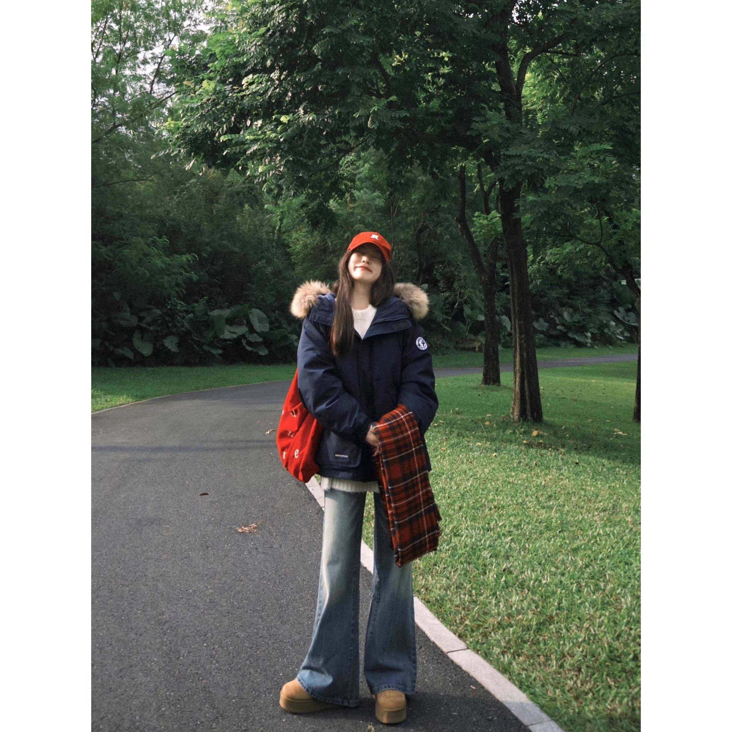 巨好看藏青色派克羽绒服女短款连帽工装加厚冬季毛领90白鸭绒外套