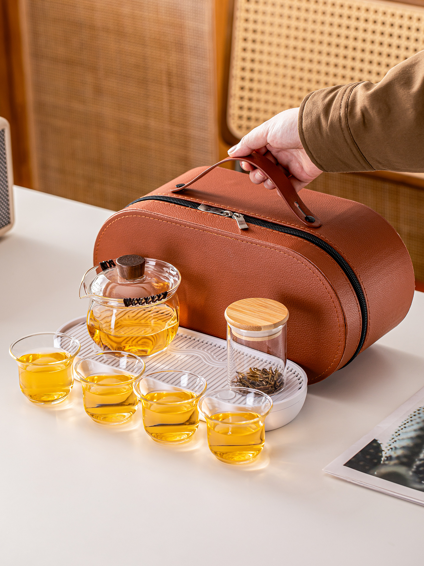 旅行茶具便携收纳玻璃快杯茶壶四杯户外露营风格2025新款