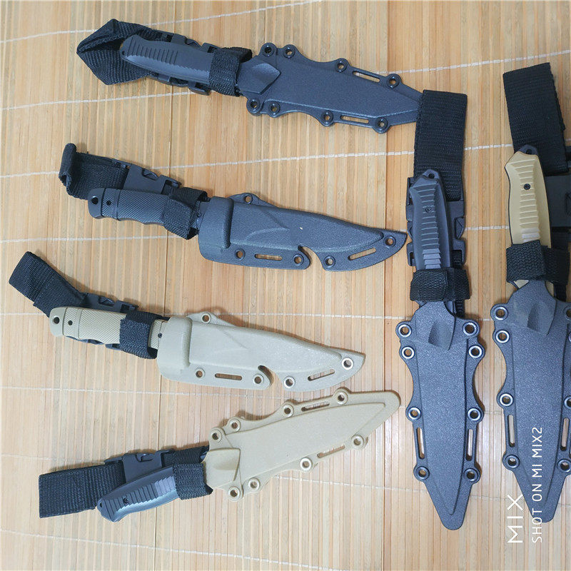 M9蓝波弯刀橡胶塑料刀模型训练格斗游戏军迷武器影视道具仿真器材