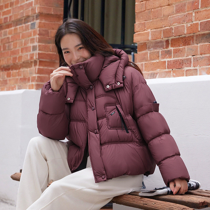 SOMSOM/索玛冬季韩版酒红色宽松保暖连帽短款面包羽绒服装外套