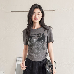 SOMSOM/索玛夏季短款圆领短袖T恤女夏收腰褶皱休闲风显瘦上衣
