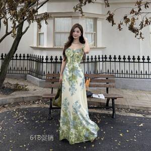 GirlsAt18 高级感莫奈绿色花园吊带连衣裙女荷叶边气质收腰长裙