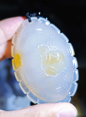 上新福利 富甲一方手把件玛瑙雕刻件乌龟壳摆件