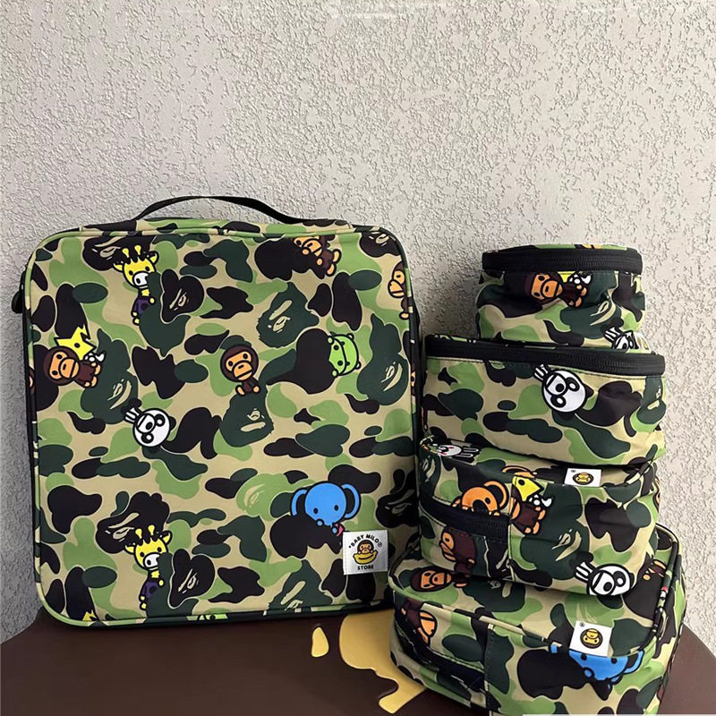现货BAPE BABY MILO 绿迷彩小猴子可爱卡收纳袋卡通收纳包五件套