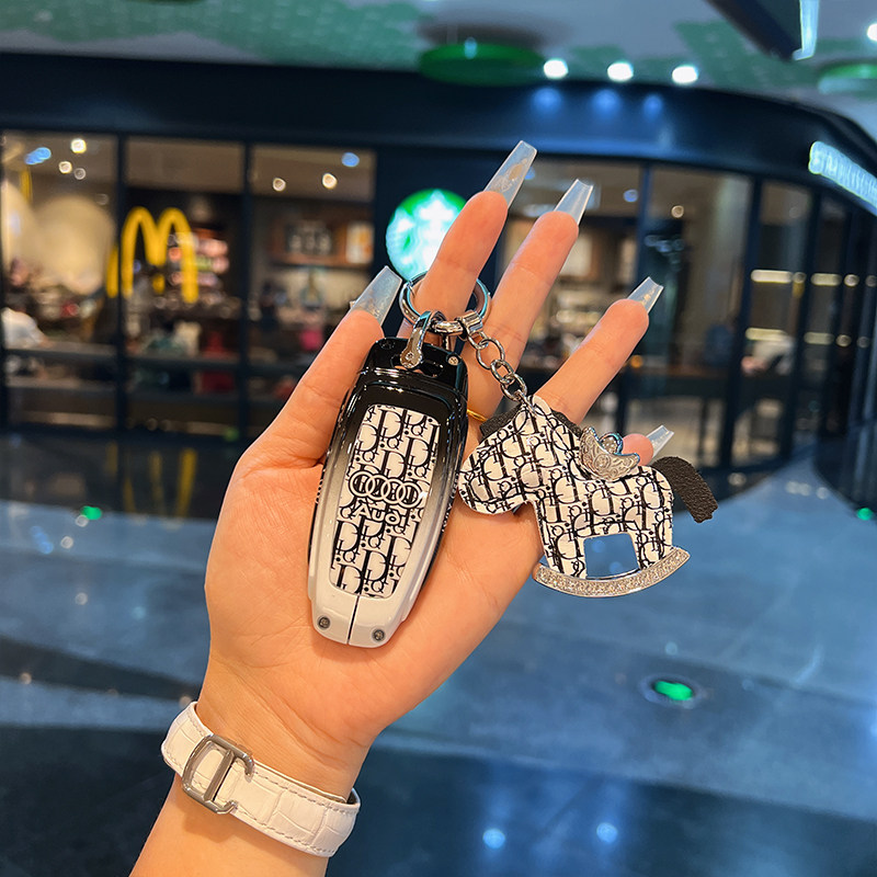 适用奥迪钥匙套新款A3L/A6L/A7/A8L/Q6/Q7扣Q8壳Q4-Etron包男女款