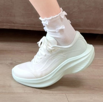 安踏叶子7女鞋2026新款百搭网面透气跑鞋夏季减震轻便体侧跑步鞋