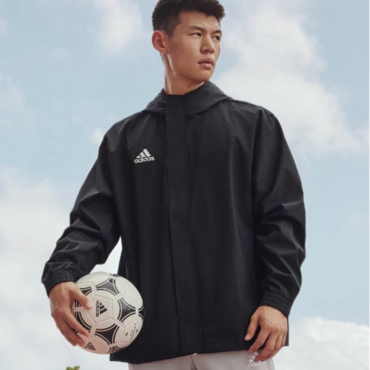 阿迪达斯足球训练运动连帽夹克外套 纯色冬季黑色外套 IK4010