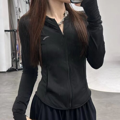 安踏绝绝紫小蛮腰3代防晒衣女子