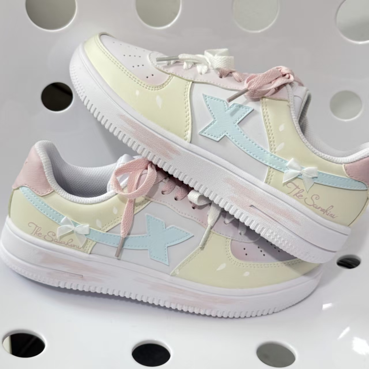 【定制球鞋】特步空军一号痞卡半岛花期百搭简约渐变防滑耐磨板鞋