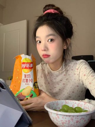 半高领小碎花打底衫女春秋冬内搭修身紧身正肩长袖上衣设计感小众