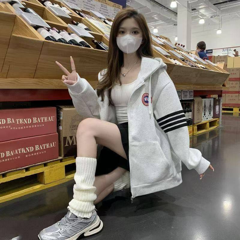 刺绣连帽卫衣外套女春秋开